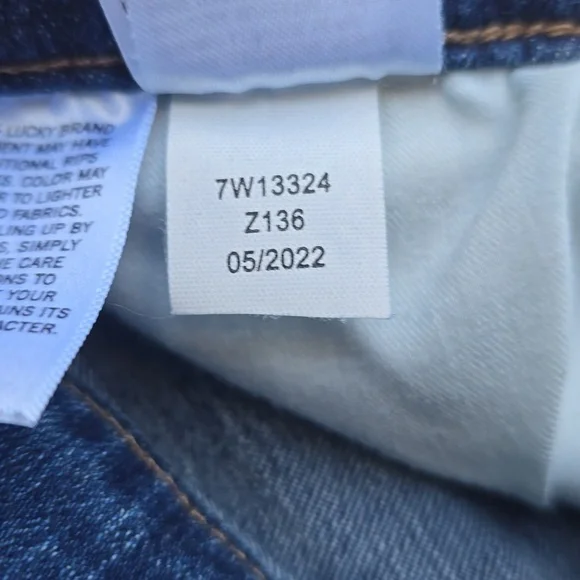 Lucky Brand sweet boot jeans 8/29r - Picture 16 of 16